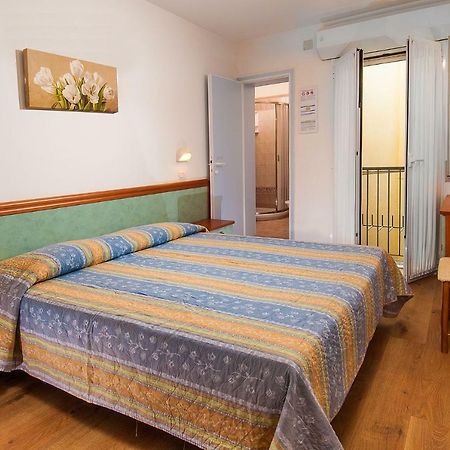 Hotel Alba Serena Misano Adriatico Luaran gambar
