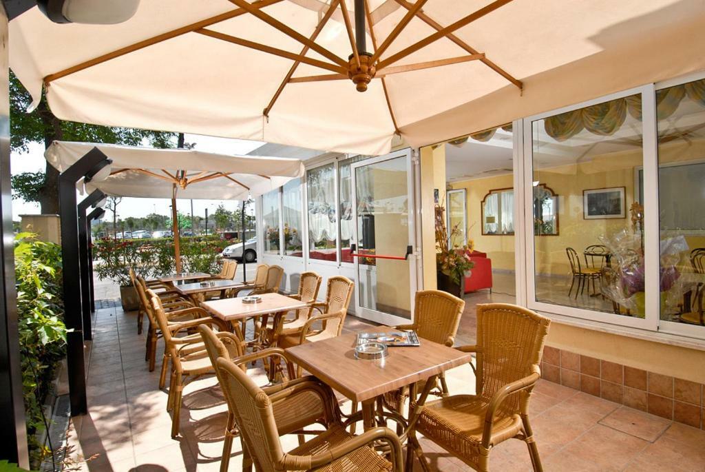 Hotel Alba Serena Misano Adriatico Luaran gambar